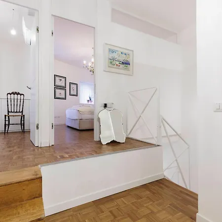 Ponte Vecchio Charming Apartment Florence