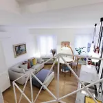 Ponte Vecchio Charming Appartement *