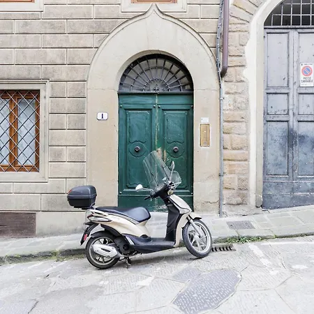 Ponte Vecchio Charming דירה פירנצה